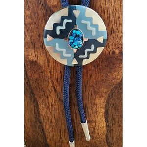 Vintage Womens Southwestern Native American Bolo Necklace Blue and Silver